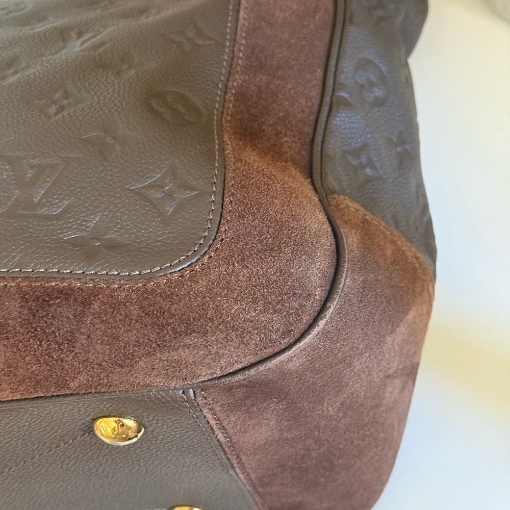Louis Vuitton Audacieuse MM 🌟 - Picture 8 of 16